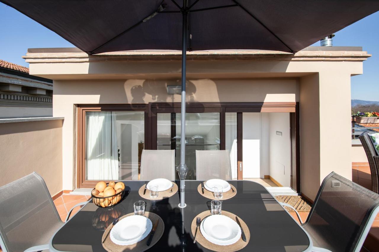 Rooftop Delight With Terrace Lucques Extérieur photo