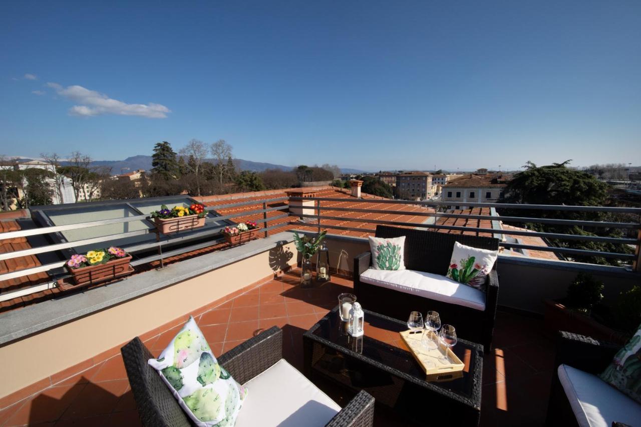 Rooftop Delight With Terrace Lucques Extérieur photo
