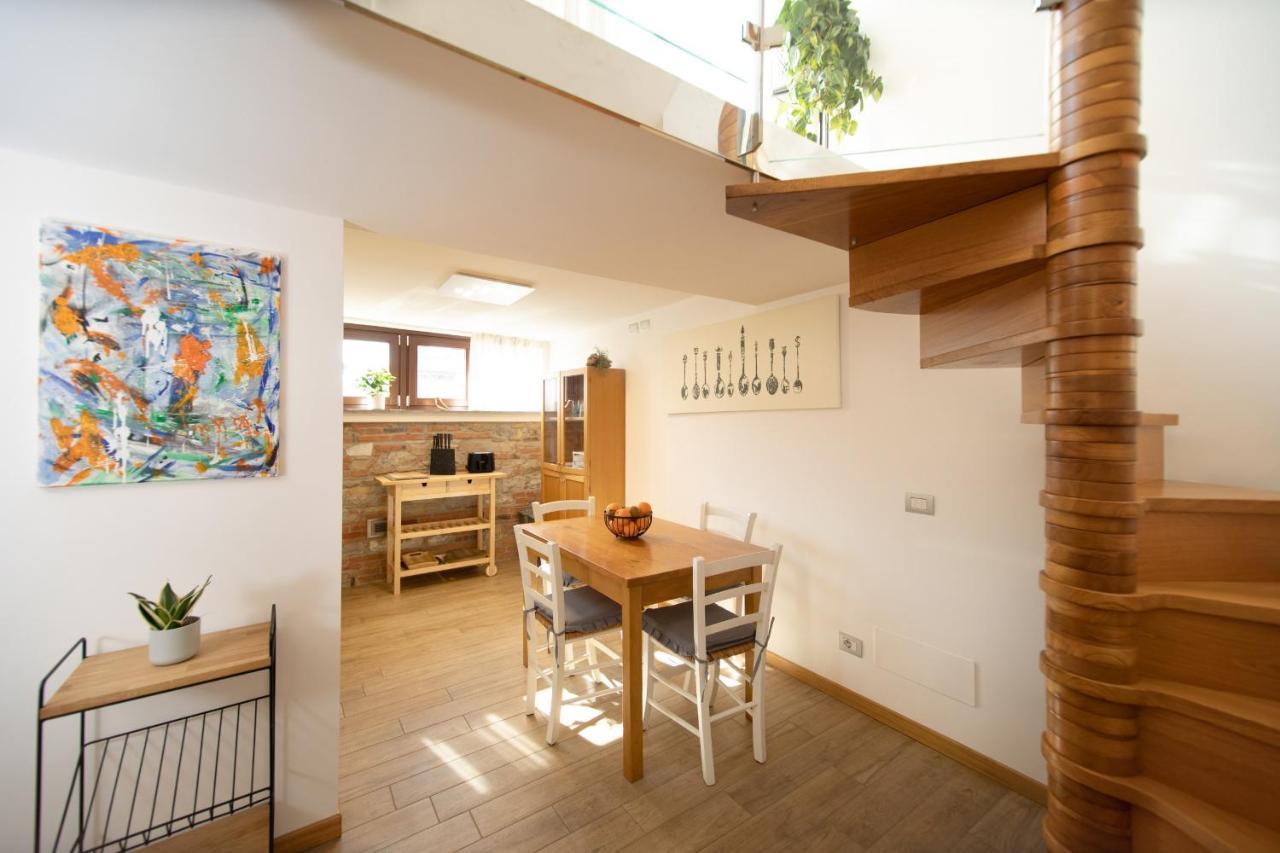 Rooftop Delight With Terrace Lucques Extérieur photo